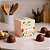 10 CAIXA CUBO P/ 1 DOCE  FLORES 5X5X5 5987 ( DIA DAS MÃES IDEIA 2026 ) HOT STAMPING - Imagem 4