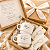 Caixa Elegante para Padrinhos de Batismo – Kit com Canecas Personalizadas - Imagem 1