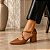 SCARPIN SALTO BLOCO COURO MARROM CONFORTAVEL - Imagem 3