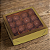 10 Caixas Laminadas Ouro Com Visor Para 16 Doces Embalagem 16x4cm Brigadeiros Festa Natal Encomendas C4675 Ideia - Imagem 1