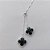 GARGANTILHA FOLHEADA A PRATA COM 50 MILÉSIMOS + VERNIZ DIAMOND - GARGANTILHA GRAVATINHA (REGULÁVEL) 70CM COM PINGENTES TIPO VAN CLEEF PRETO EM VIDROS 15MM - PRA253 - Imagem 2