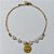 PULSEIRA NO BRUTO PRONTA PARA O BANHO - PULSEIRA COM PÉROLAS E MEDALHA GRATIDÃO - TAMANHO 18CM + EXTENSOR - PESO 2,5GR - BRU24190 - Imagem 1