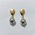 BRINCO FOLHEADO A OURO - BANHADO COM 5 MILÉSIMOS + VERNIZ DIAMOND - BRINCO DE PINO BASE GOTA E PINGENTE EM ACRÍLICO CROMADO 28MM - OURO1309 - Imagem 1