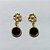 BRINCO FOLHEADO A OURO - BANHADO COM 5 MILÉSIMOS + VERNIZ DIAMOND - BRINCO DE PINO BASE FLOR E PINGENTE EM PEDRA EM ZIRCÔNIA NEGRA REDONDA 10MM - OURO1321 - Imagem 1