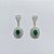 BRINCO FOLHEADO A PRATA COM 50 MILÉSIMOS + VERNIZ DIAMOND - BRINCO DE PINO BASE VAZADA E PINGENTE FLOR COM ZIRCÔNIA VERDE 20MM - PRA997 - Imagem 1