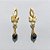 BRINCO FOLHEADO A OURO - BANHADO COM 5 MILÉSIMOS + VERNIZ DIAMOND - BRINCO DE PINO BASE BORBOLETA E PÉROLA PEDRA NATURAL PRETA 6MM - OURO1235 - Imagem 1