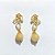 BRINCO FOLHEADO A OURO - BANHADO COM 5 MILÉSIMOS + VERNIZ DIAMOND - BRINCO DE PINO BASE FLOR VAZADA E PEDRA NATURAL BEGE 10MM - OURO1360 - Imagem 1