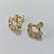 BRINCO FOLHEADO A OURO - BANHADO COM 5 MILÉSIMOS + VERNIZ DIAMOND - BRINCO DE PINO LEQUE CRAVEJADO EM MICROS ZIRCÔNIAS 18MM - OURO1388 - Imagem 2