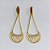 BRINCO FOLHEADO A OURO - BANHADO COM 5 MILÉSIMOS + VERNIZ DIAMOND - BRINCO DE PINO BASE OVAL COM LEQUE E DETALHES VAZADOS 50MM - OURO1402 - Imagem 1