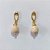 BRINCO FOLHEADO A OURO - BANHADO COM 5 MILÉSIMOS + VERNIZ DIAMOND - BRINCO DE PINO BASE VAZADA E PEDRA NATURAL 10MM - OURO1423 - Imagem 1