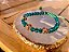 Pulseira Mini Cristais Verdes com Entremeios Dourados - Imagem 5