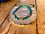 Pulseira Mini Cristais Verdes com Entremeios Dourados - Imagem 1