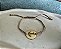 Pulseira Medalha Âncora Dourada no Fiozinho Bege - Imagem 2