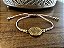 Pulseira São Bento Dourado no Fiozinho Bege - Imagem 1