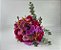 Buquê de Noiva - Paixão Vibrante em Tons de Rosa e Roxo - Imagem 3