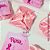 Scrunchie + Cartão - Coleção Outubro Rosa - Imagem 2