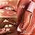 Honey Infused Hydrating Lip Oil - Cor Glazed Plum - Sheer Nude Shimmer | Gisou - Imagem 4