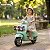 Mini Moto Elétrica Infantil Vespa Primavera 12v Azul Licenciada Com Luz Som Rodinhas Auxiliares Suporta Até 30kg - Imagem 3