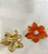 Brinco Flor laranja e pérola banho ouro 18k - Imagem 2