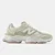 NEW BALANCE TÊNIS 9060 UNISEX - VERDE MUSGO CLARO - Imagem 1