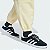 ADIDAS ORIGINALS CALCA JOGGER FOLGADA DE FLEECE ESSENTIALS - Imagem 5