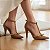 Sapato Scarpin Salto Alto Bico Fino Caramelo Pérolas Douradas Torricella AVS 66080B - Imagem 6