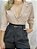 Camisa feminina alongada bege - Imagem 6