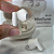 Fone de Ouvido Sem Fio TWS Bluetooth, Bege / Off-White - Hrebos MiniTune EB-221 - Imagem 3