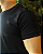 Camiseta Básica Essencial Preta Red Feather - Imagem 2