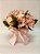Box de Rosas e Alstroemérias Branco com Folhagem - Imagem 4