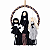 Guirlanda Halloween Mulheres Addams Macramé - Imagem 1