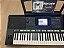 Arranjador Yamaha Psr S 750 + Porta Partituras - Produto Seminovo - Imagem 2