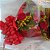 Buque com 12 Rosas Nacionais Vermelhas - Imagem 3