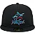 Boné New Era 59FIFTY MLB Miami Marlins Clubhouse 2025 Fitted Black - Imagem 2