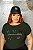 T-SHIRT PLUS SIZE HAPPINESS BORBOLETAS DTF VERDE MILITAR XG - Imagem 1