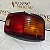 LANTERNA TRASEIRA DIREITA MAZDA PROTEGE 323 1990 ORIGINAL CODIGO MAZDA 22061600 - Imagem 2