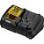Kit com 2 baterias de íons de lítio (20V - 5 Ah) e 1 carregador (bivolt) e 1 bolsa de transporte DCB205C2K-BR DEWALT - Imagem 2