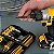 Parafusadeira a bateria 12V carregador bivolt jogo com 45 acessórios DCF610S2-BR DEWALT - Imagem 14
