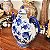 Grande bule decorativo em porcelana. - Imagem 2