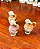 Conjunto com 3 mini ânforas em porcelana. - Imagem 3