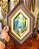 Quadro de bosque em tela com moldura hexagonal. - Imagem 7