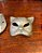 Par de máscaras em gesso com formato felino. - Imagem 3