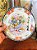 Prato decorativo oriental em porcelana. - Imagem 6