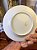 Prato decorativo em porcelana Schmidt. - Imagem 7