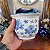 VASO CACHEPÔ ANTIGO EM PORCELANA AZUL E BRANCA - Imagem 9