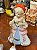 Antiga Escultura de Porcelana Dama com Poodles. - Imagem 3
