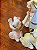 Antiga Escultura de Porcelana Dama com Poodles. - Imagem 7