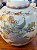 Antigo Pote Ginger Jar em Porcelana Chinesa – Figuras e Pavões - Imagem 8