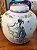 Antigo Pote Ginger Jar em Porcelana Chinesa – Figuras e Pavões - Imagem 6