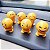 Brinquedo de Mola Boneco Emoji Divertido Para Crianças Emoticon Decoração - Imagem 4